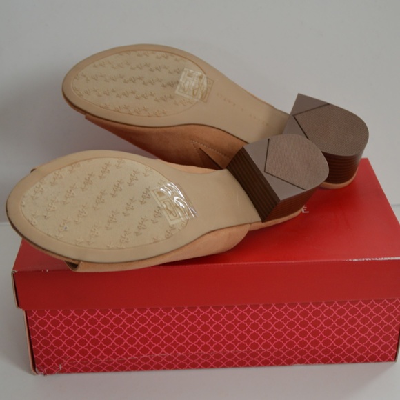 Kelly & Katie Ladies slip on sandals size 9.5 - Picture 3 of 9